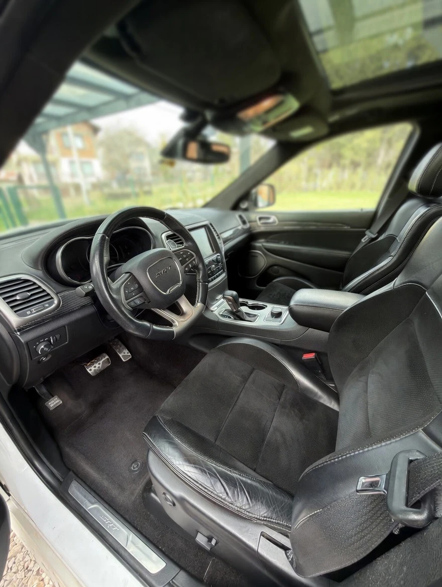 Jeep Grand cherokee SRT, снимка 4 - Автомобили и джипове - 54708403
