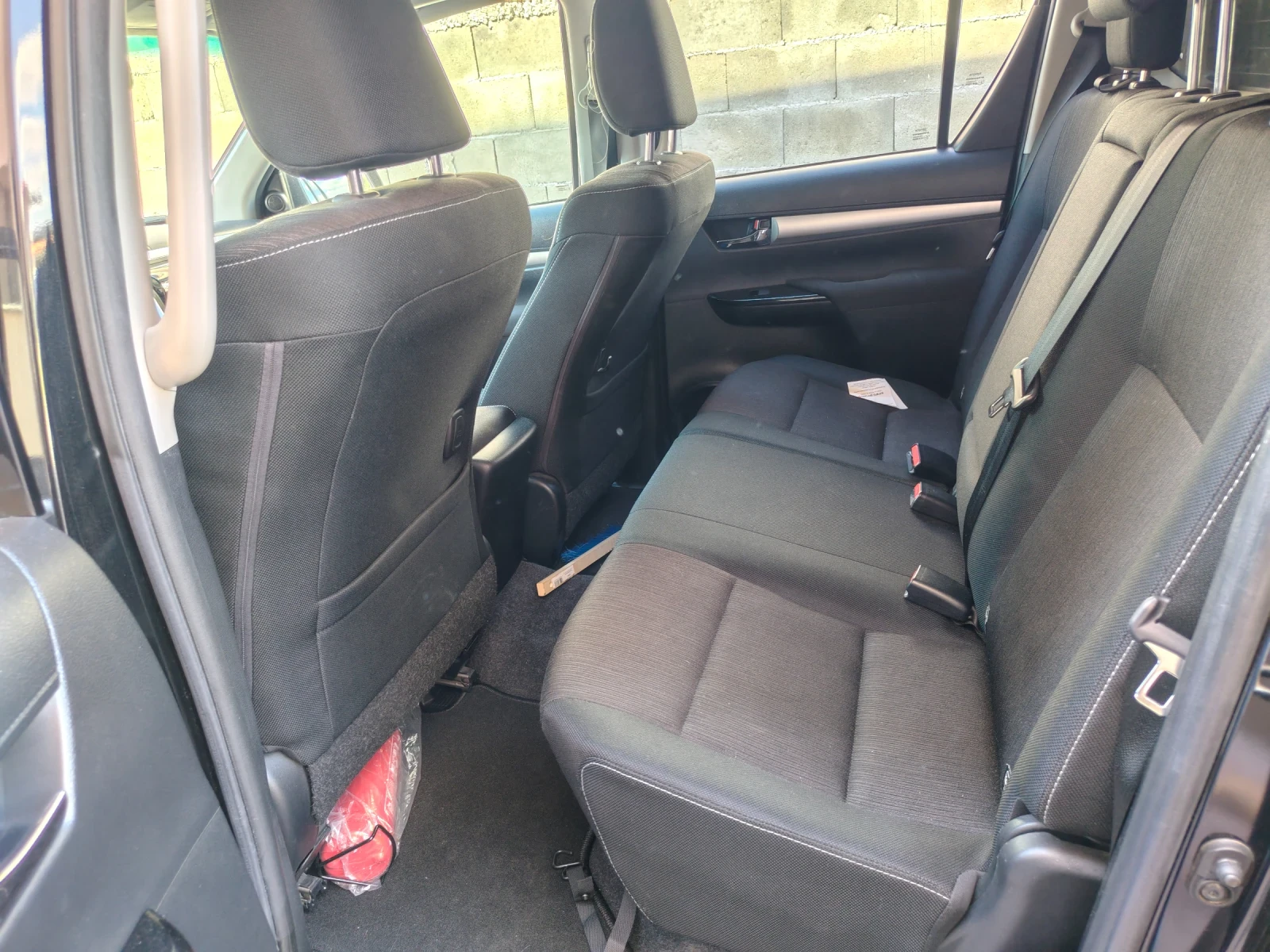 Toyota Hilux, снимка 15 - Автомобили и джипове - 56298090