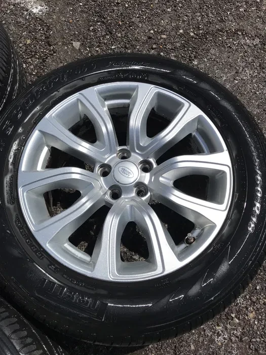 Гуми с джанти Pirelli 235/60R18, снимка 4 - Гуми и джанти - 56242670