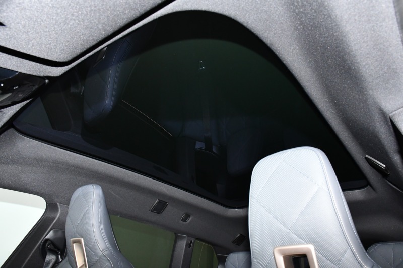 BMW iX  xDrive40 Sport Sky Lounge, снимка 9 - Автомобили и джипове - 42744837
