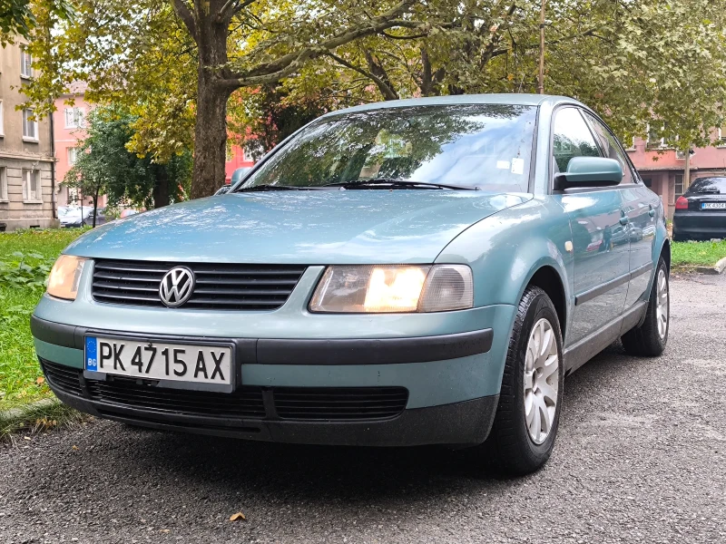 VW Passat, снимка 1 - Автомобили и джипове - 47549809