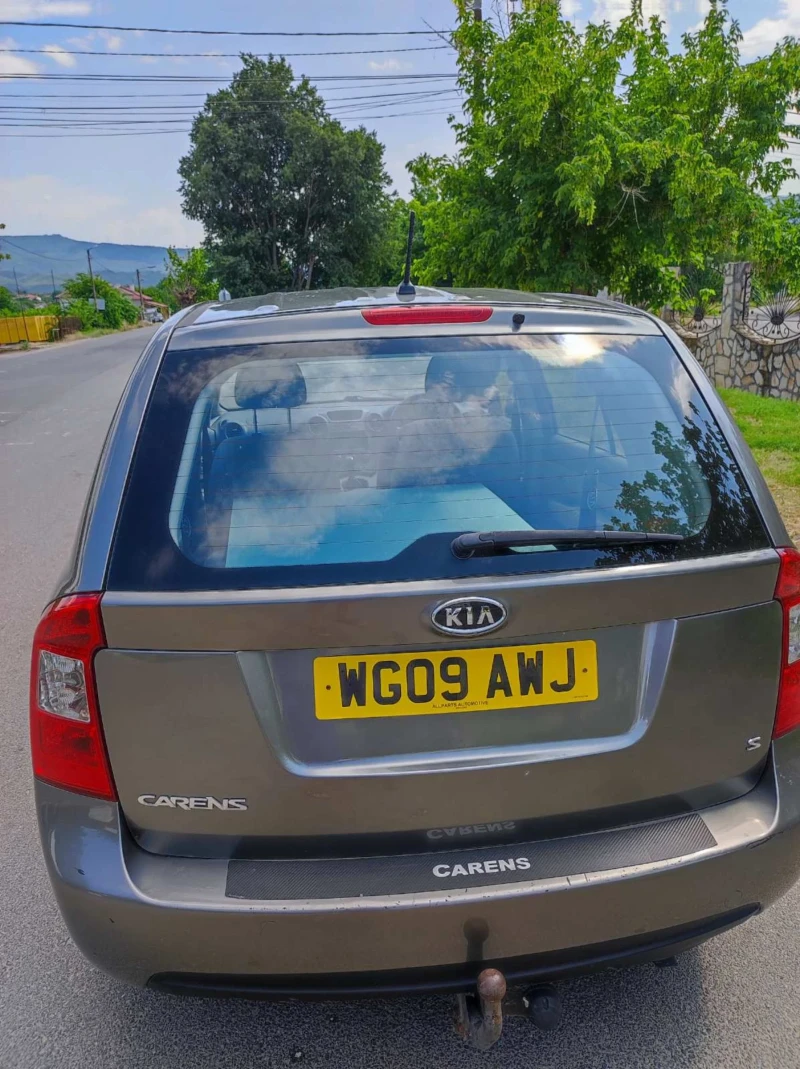 Kia Carens 2.0 / 140k.c / BENZIN , снимка 2 - Автомобили и джипове - 51127871