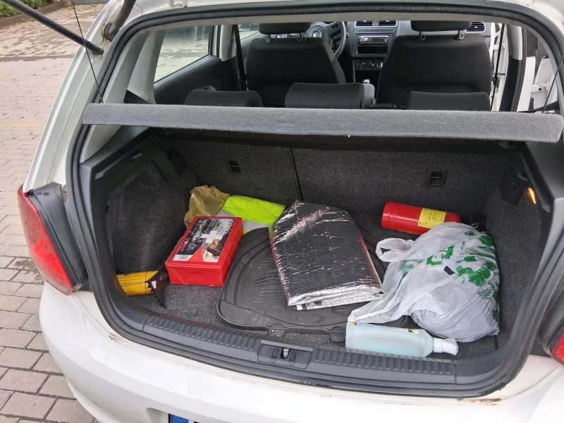 VW Polo polo, снимка 9 - Автомобили и джипове - 51945959