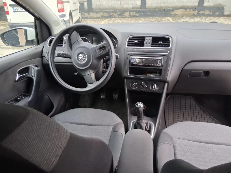 VW Polo polo, снимка 8 - Автомобили и джипове - 51945959
