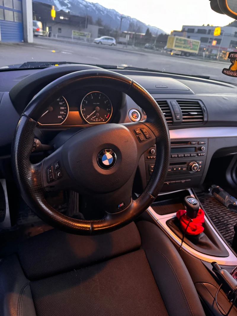 BMW 118, снимка 4 - Автомобили и джипове - 52493152
