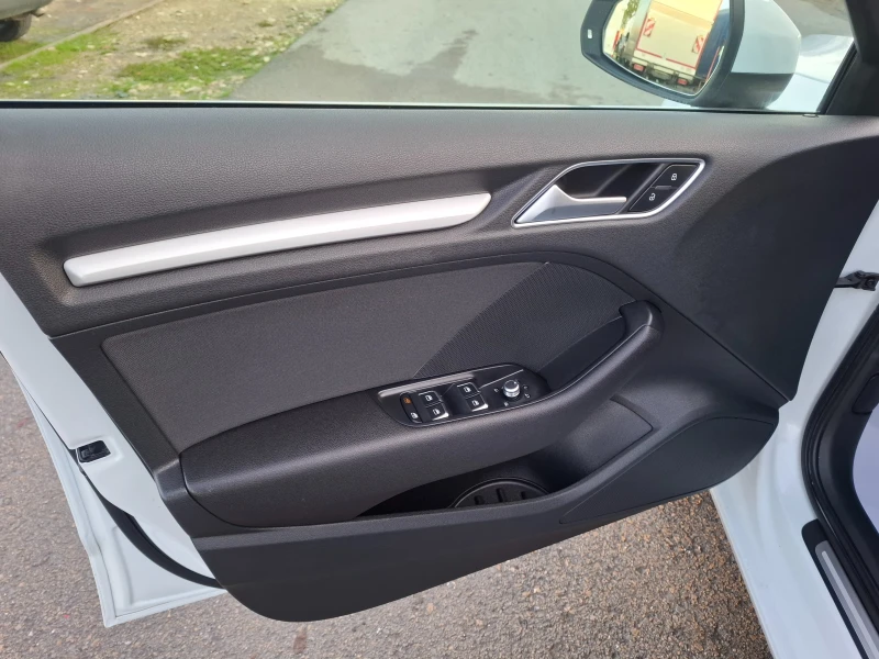 Audi A3 2.0TDI Navi Автопилот, снимка 7 - Автомобили и джипове - 52728005