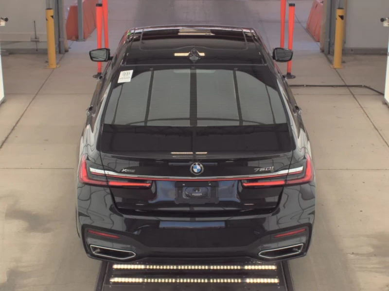 BMW 750 * CARFAX * БЕЗ ПЪРВОНАЧАЛНА ВНОСКА, снимка 5 - Автомобили и джипове - 52814013