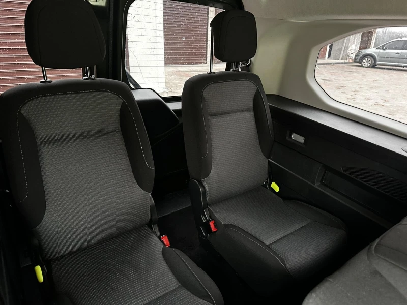 Toyota Proace City Verso, снимка 10 - Автомобили и джипове - 53001223