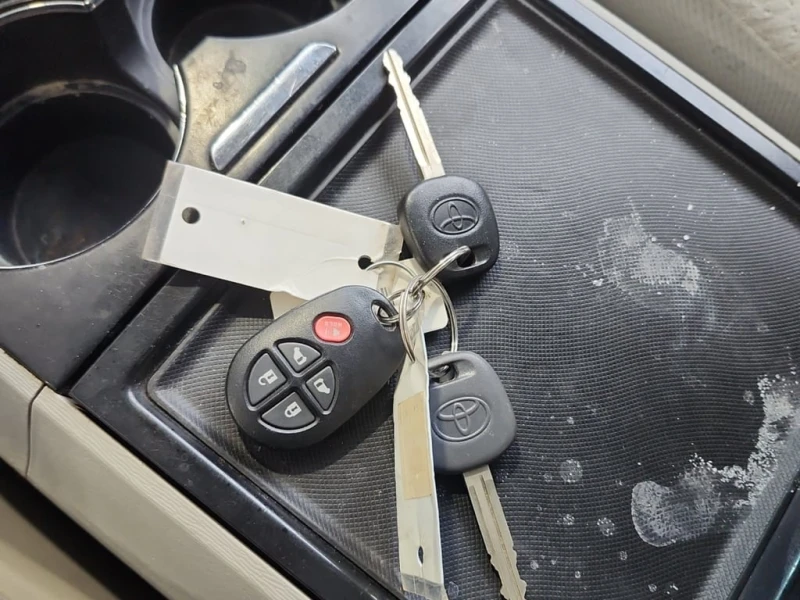 Toyota Sienna * LE * CARFAX * БЕЗ ПЪРВОНАЧАЛНА ВНОСКА, снимка 8 - Автомобили и джипове - 53099403