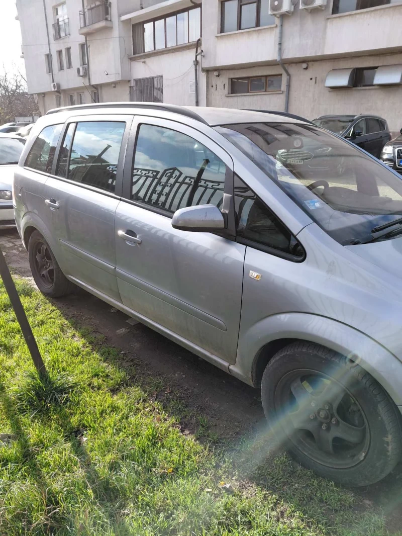 Opel Zafira B, снимка 4 - Автомобили и джипове - 53473682