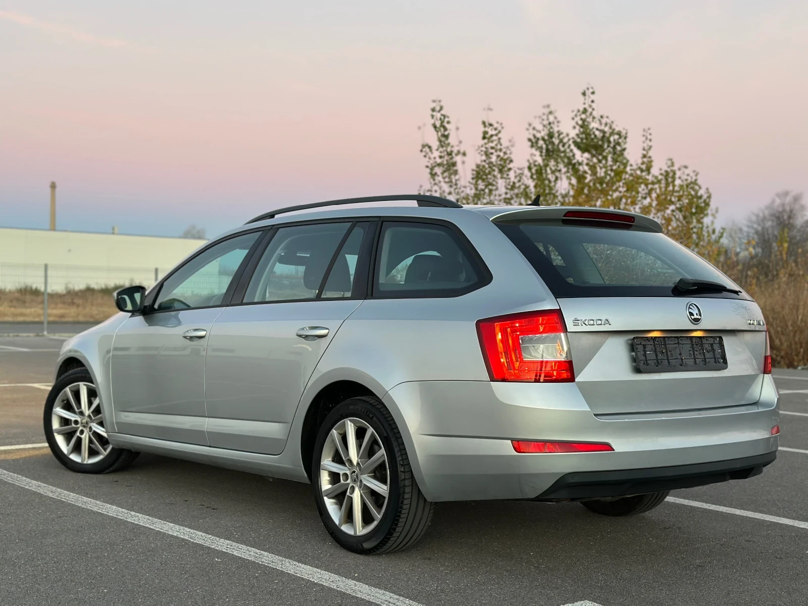 Skoda Octavia 1.6 TDI 110кс Automatic EURO6 - изображение 3