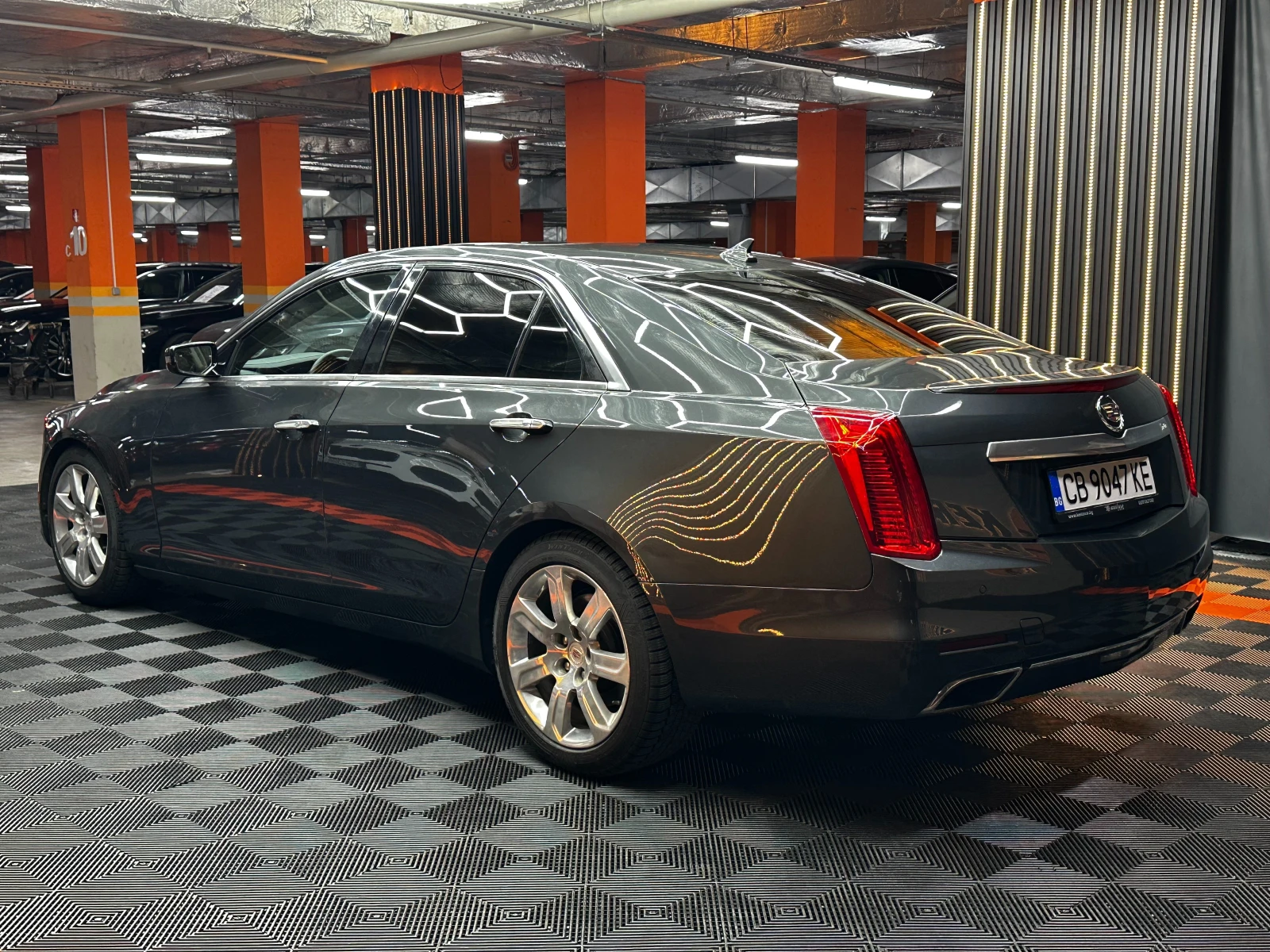 Cadillac Cts 3.6i 325 к.с.БАРТЕР/ЛИЗИНГ/КОМЕНТАР, снимка 5 - Автомобили и джипове - 51261140