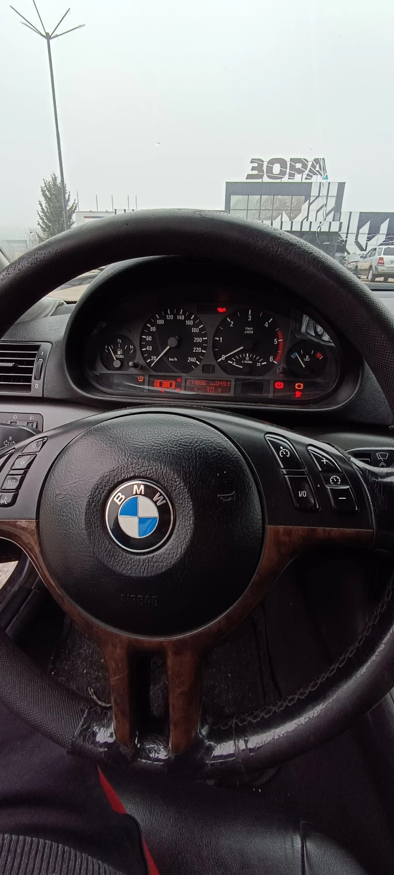 BMW 320  - изображение 9