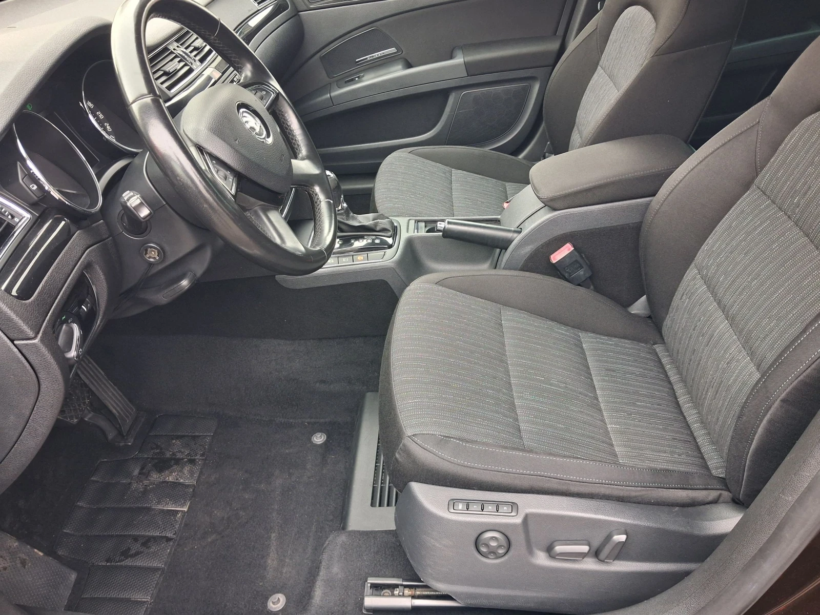Skoda Superb 2.0, 170�.�. 4�4 ���������, ������ ������  | Mobile.bg � ����������� 11
