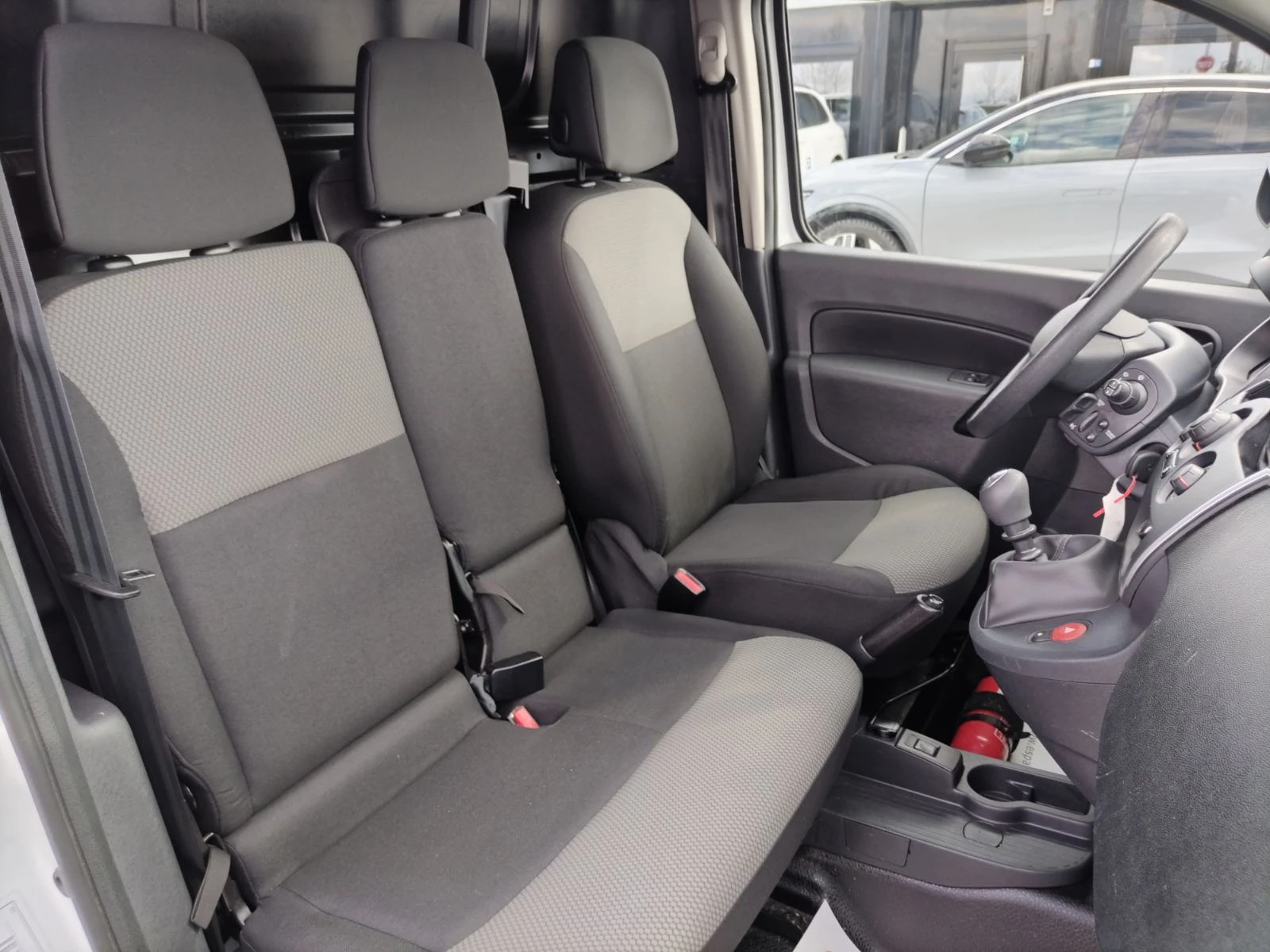 Renault Kangoo MAXI 1.5dCi/95к.с., снимка 13 - Автомобили и джипове - 53995550