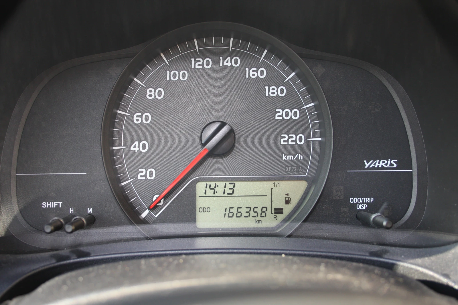 Toyota Yaris товарен, снимка 9 - Автомобили и джипове - 54079712