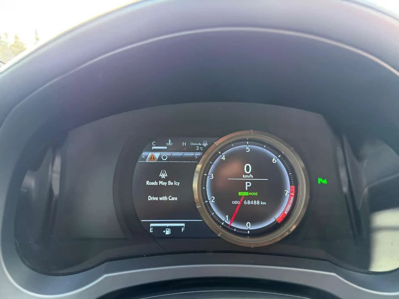 Lexus IS 300 F-SPORT* M/L* 360* DISTRONIC* O�������� | Mobile.bg � ����������� 8