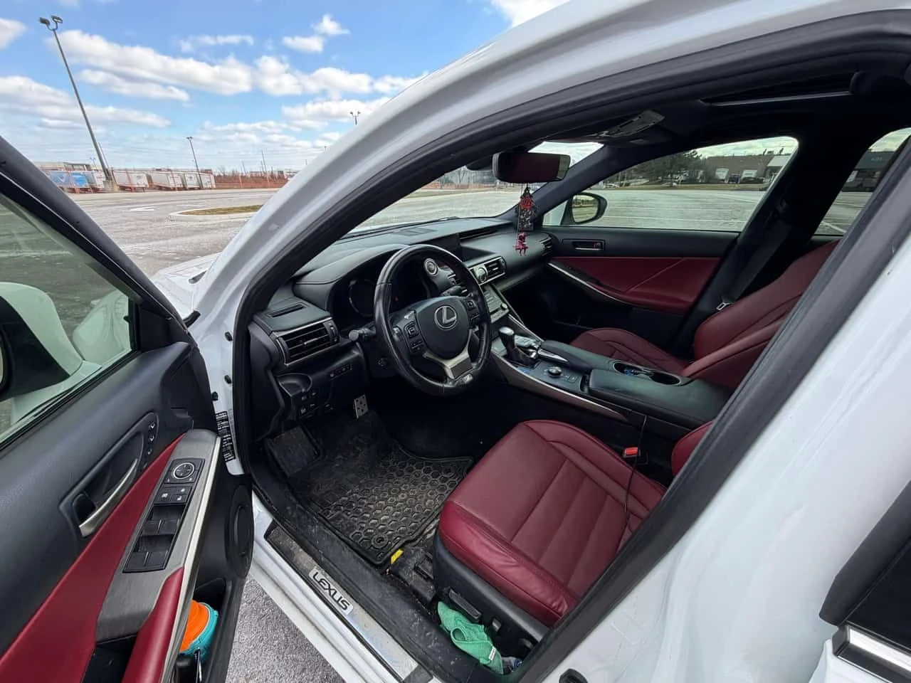 Lexus IS 300 F-SPORT* M/L* 360* DISTRONIC* O�������� | Mobile.bg � ����������� 5