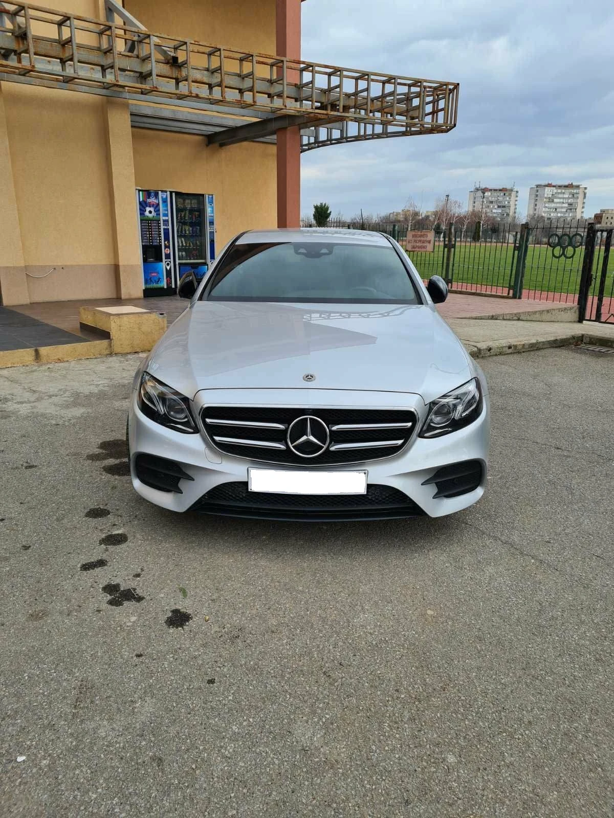Mercedes-Benz E 200 W213, снимка 4 - Автомобили и джипове - 54202663