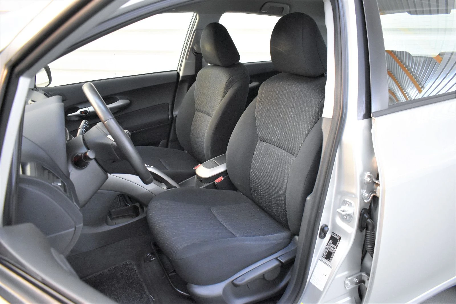 Toyota Auris * 1.6* 124* , снимка 9 - Автомобили и джипове - 54236938