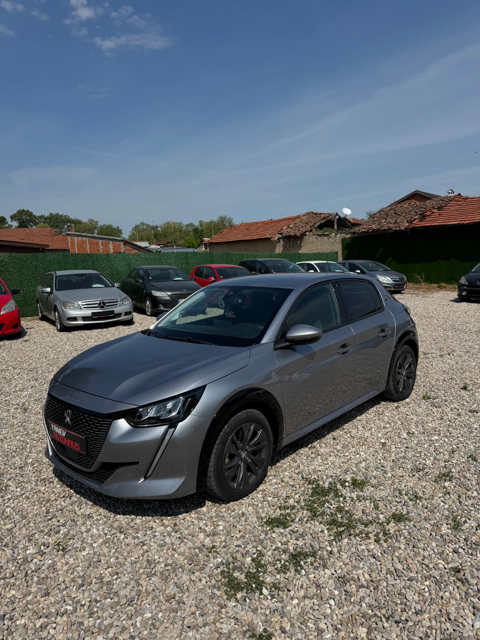 Peugeot 208 Allure / 50kWh / FullLed / Keyless / ГАРАНЦИЯ, снимка 2 - Автомобили и джипове - 54357523