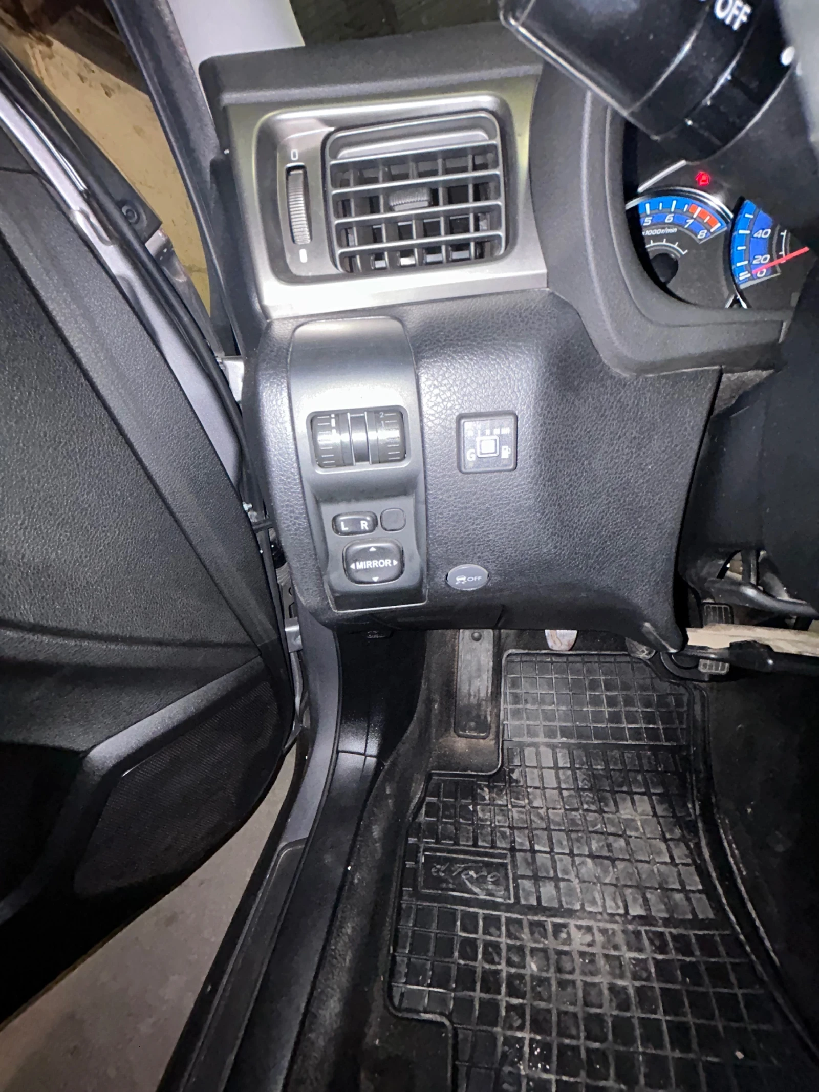 Subaru Forester, снимка 15 - Автомобили и джипове - 54511983