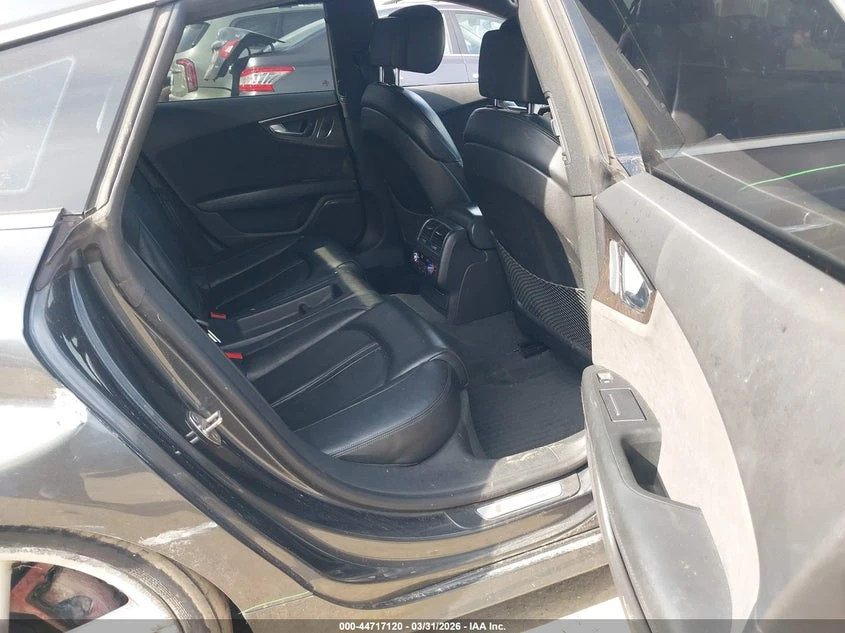 Audi S7 4.0T PREMIUM PLUS, снимка 8 - Автомобили и джипове - 54811865