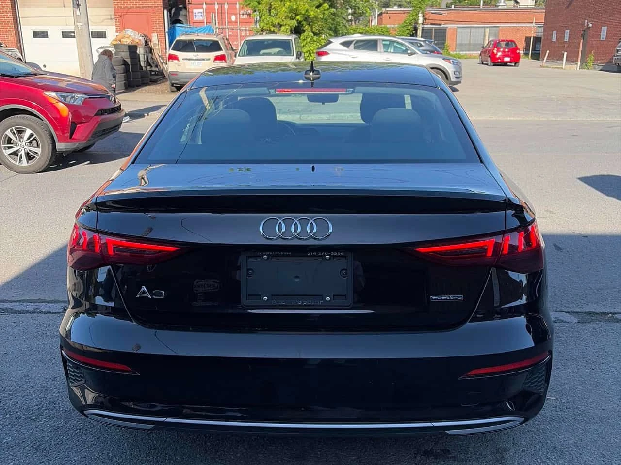 Audi A3 * Komfort * CARFAX * БЕЗ ПЪРВОНАЧАЛНА ВНОСКА, снимка 4 - Автомобили и джипове - 54830573