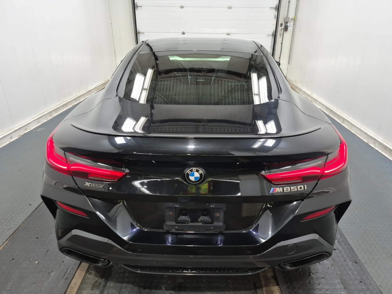BMW 850 M850i xDRIVE / CARFAX, снимка 4 - Автомобили и джипове - 54936853