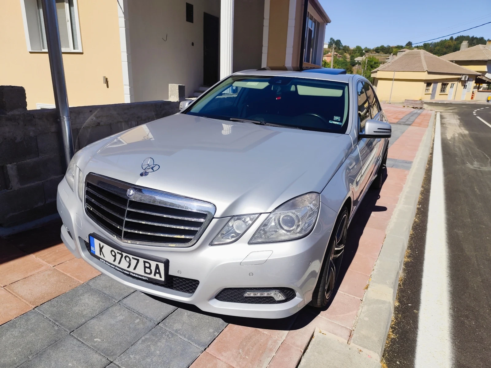 Mercedes-Benz E 350, снимка 2 - Автомобили и джипове - 54991348