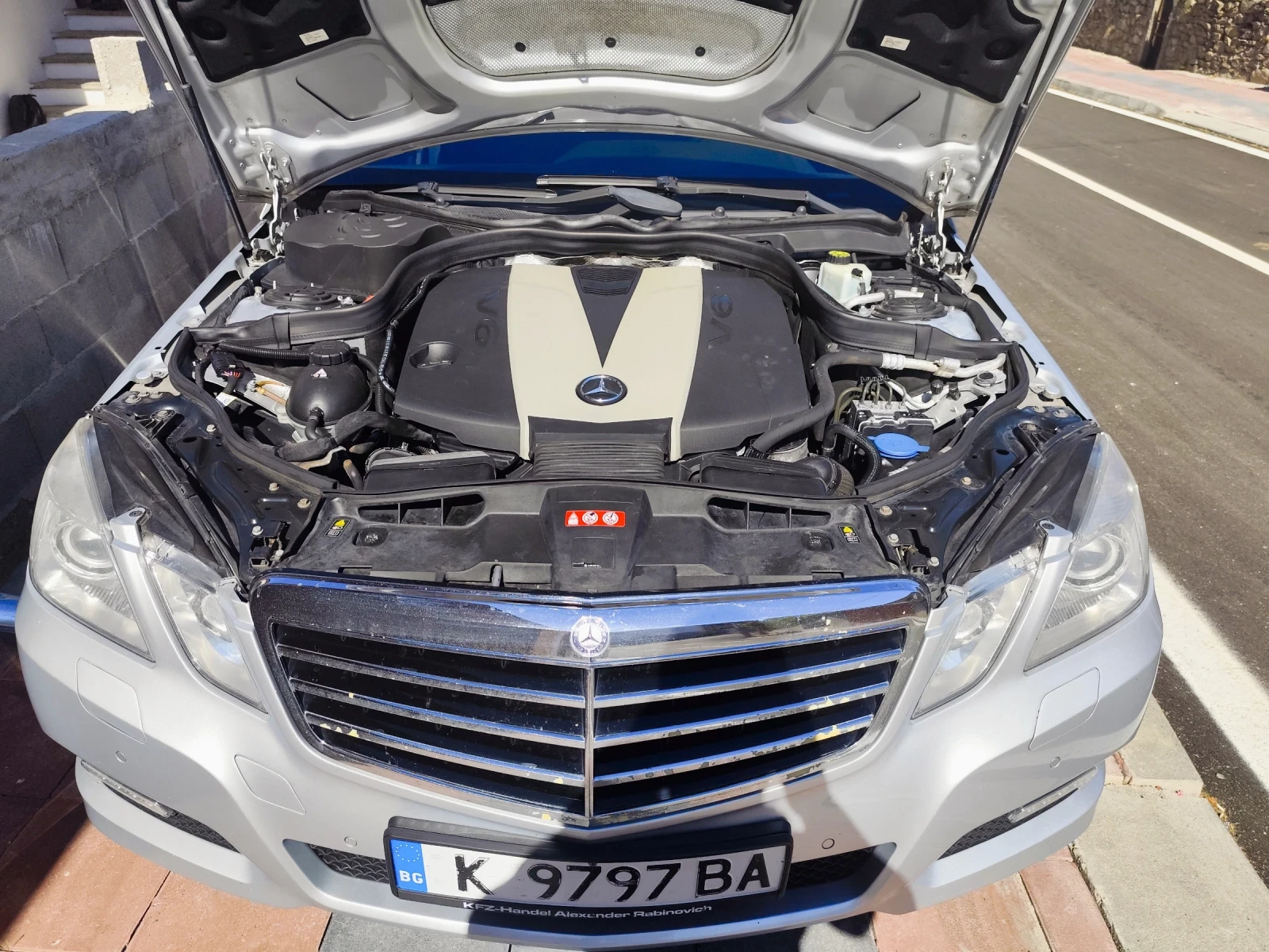 Mercedes-Benz E 350, снимка 10 - Автомобили и джипове - 54991348