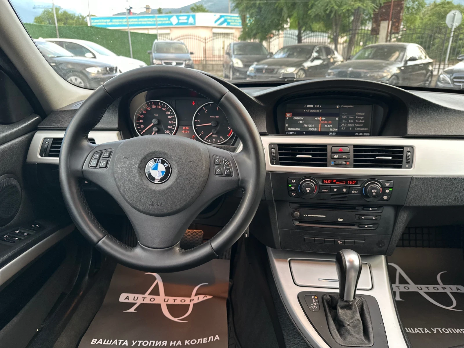 BMW 330 НАВИГАЦИЯ/КОЖЕНО РЕКАРО/АВТОМАТ, снимка 13 - Автомобили и джипове - 55052338