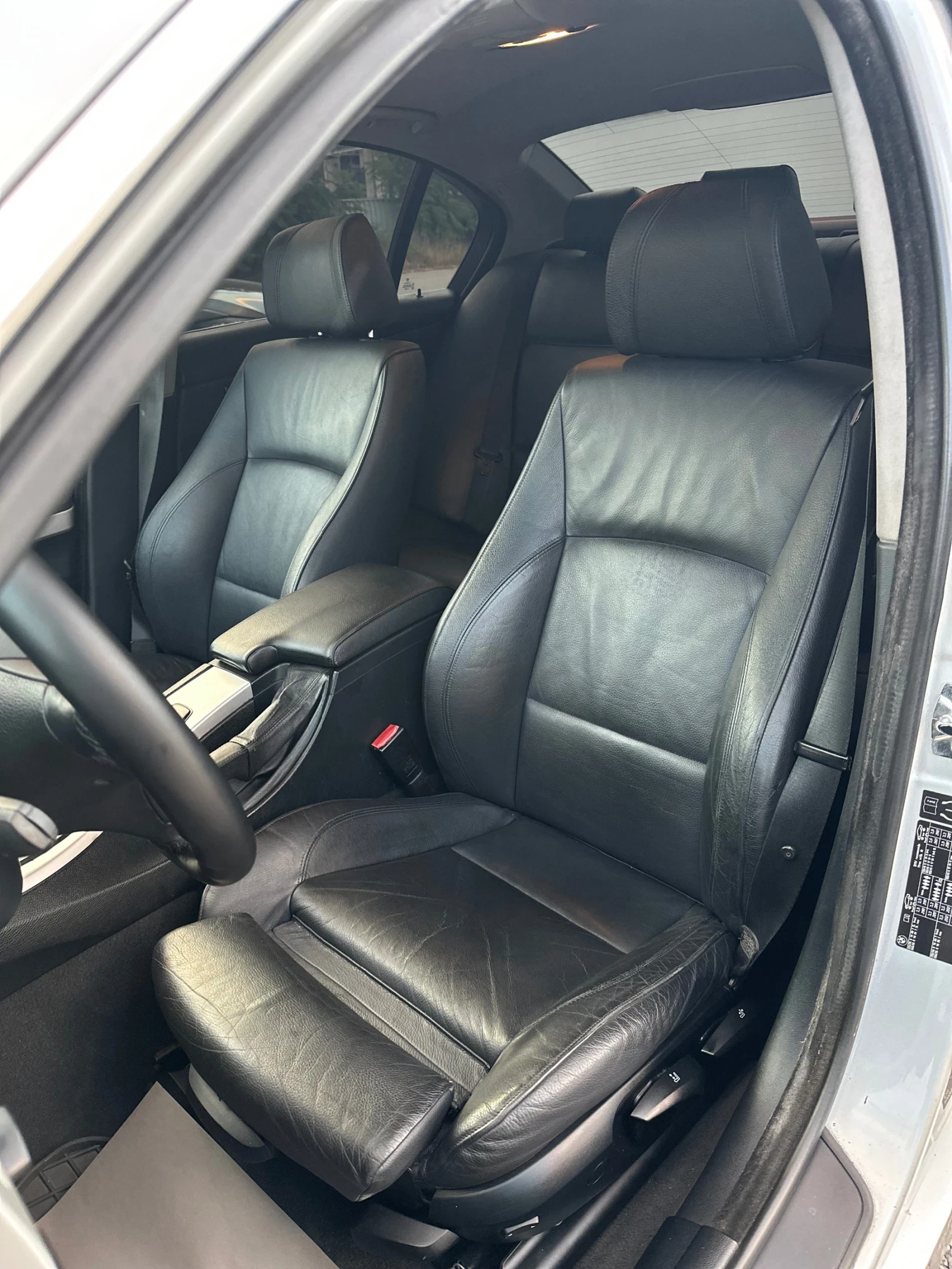 BMW 330 НАВИГАЦИЯ/КОЖЕНО РЕКАРО/АВТОМАТ, снимка 9 - Автомобили и джипове - 55052338