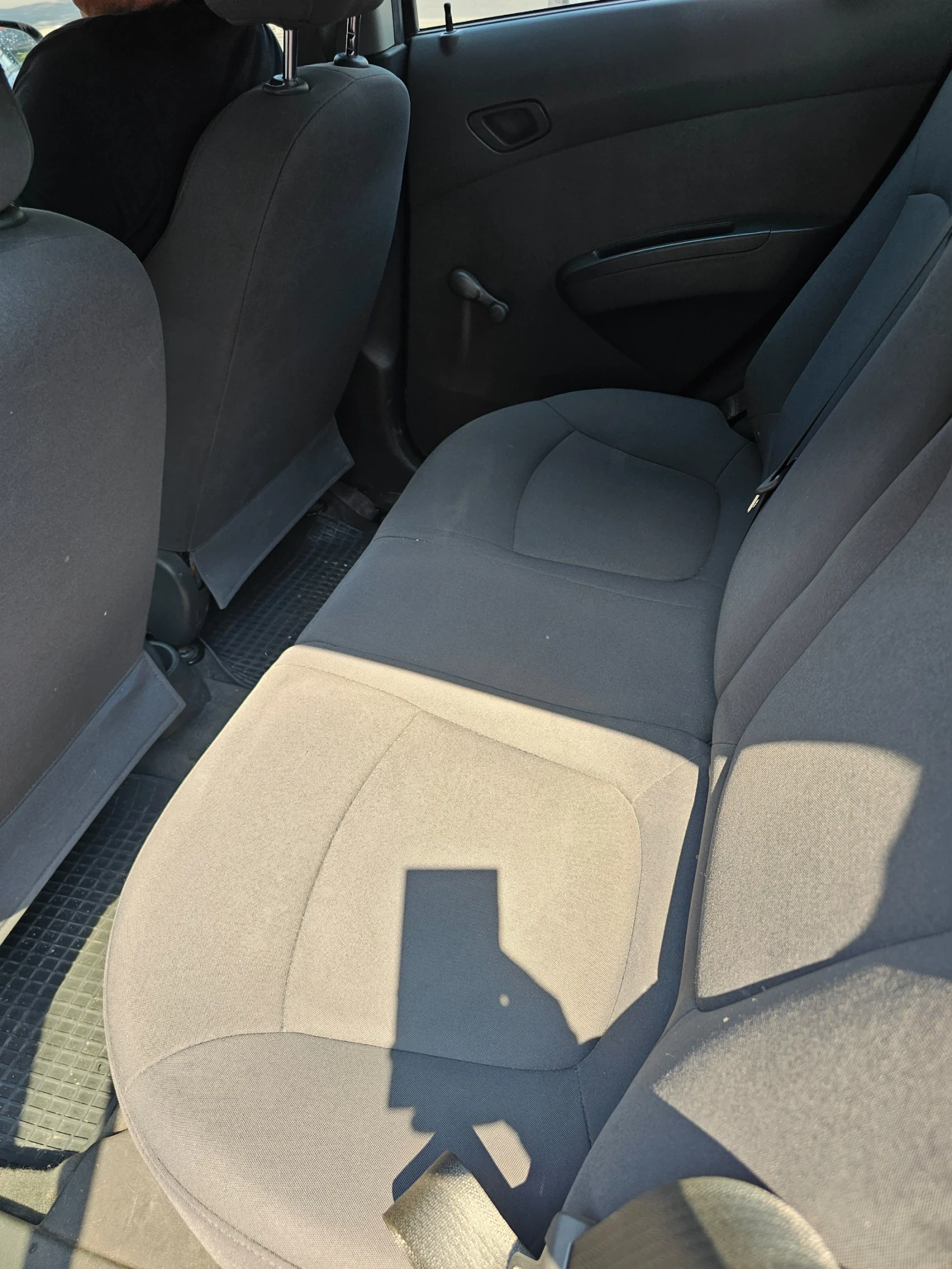 Chevrolet Spark, снимка 11 - Автомобили и джипове - 55132356
