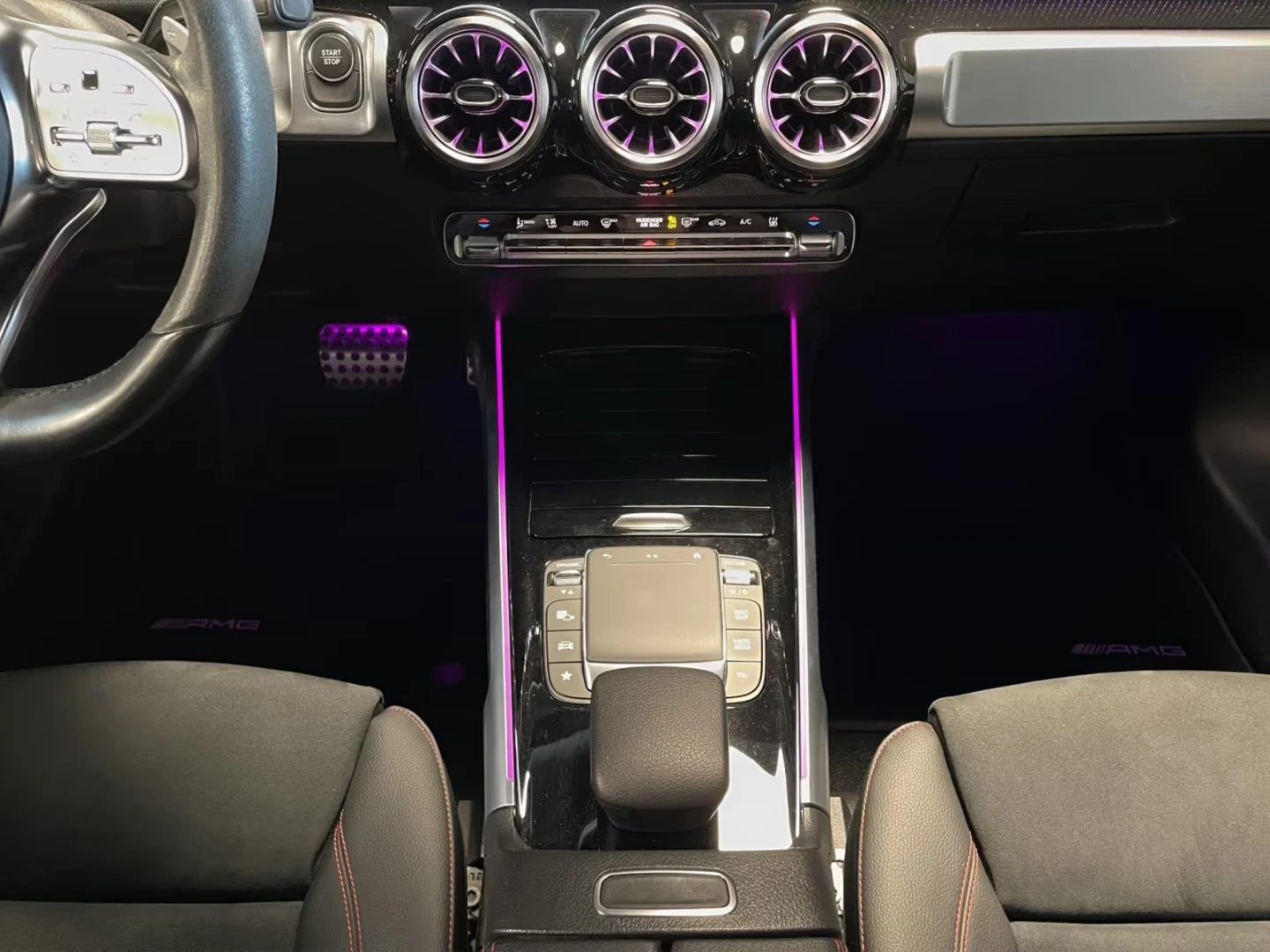 Mercedes-Benz EQB 350/4MATIC/292HP/AMG/PANO/360/CPLAY/MEMO/HUD/556q, снимка 10 - Автомобили и джипове - 55486645
