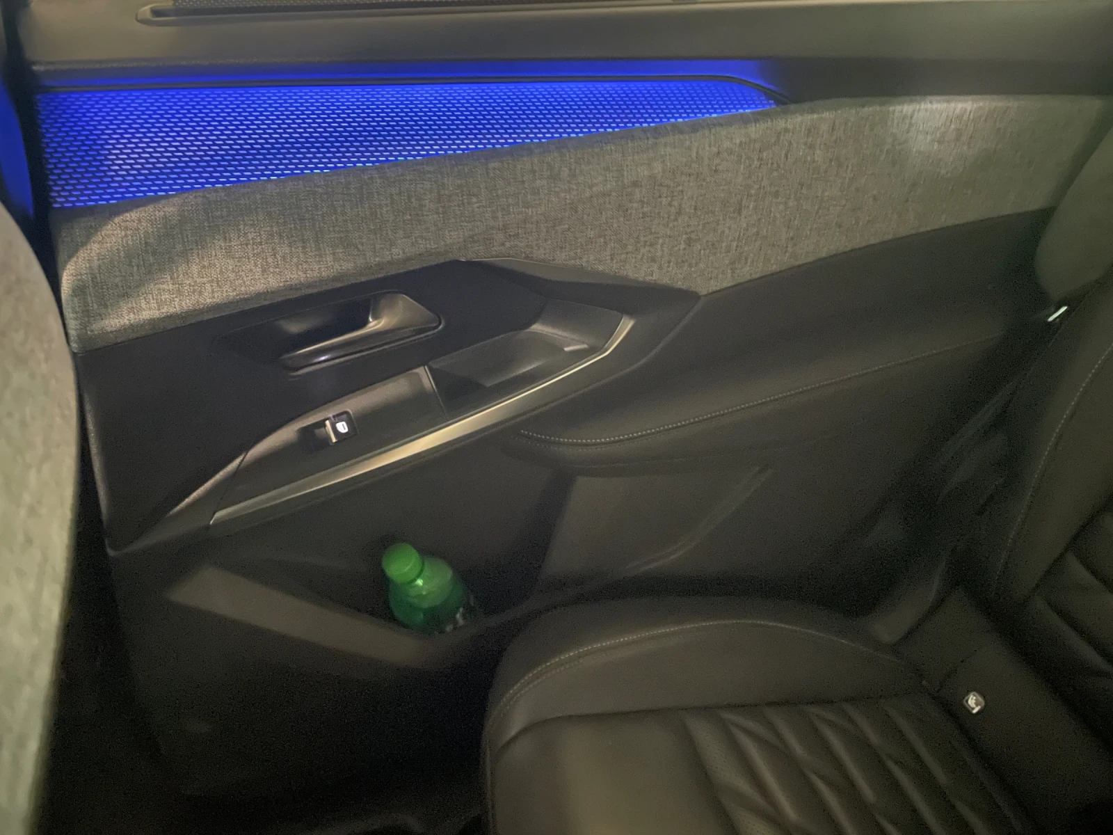 Peugeot 5008, снимка 8 - Автомобили и джипове - 55499737