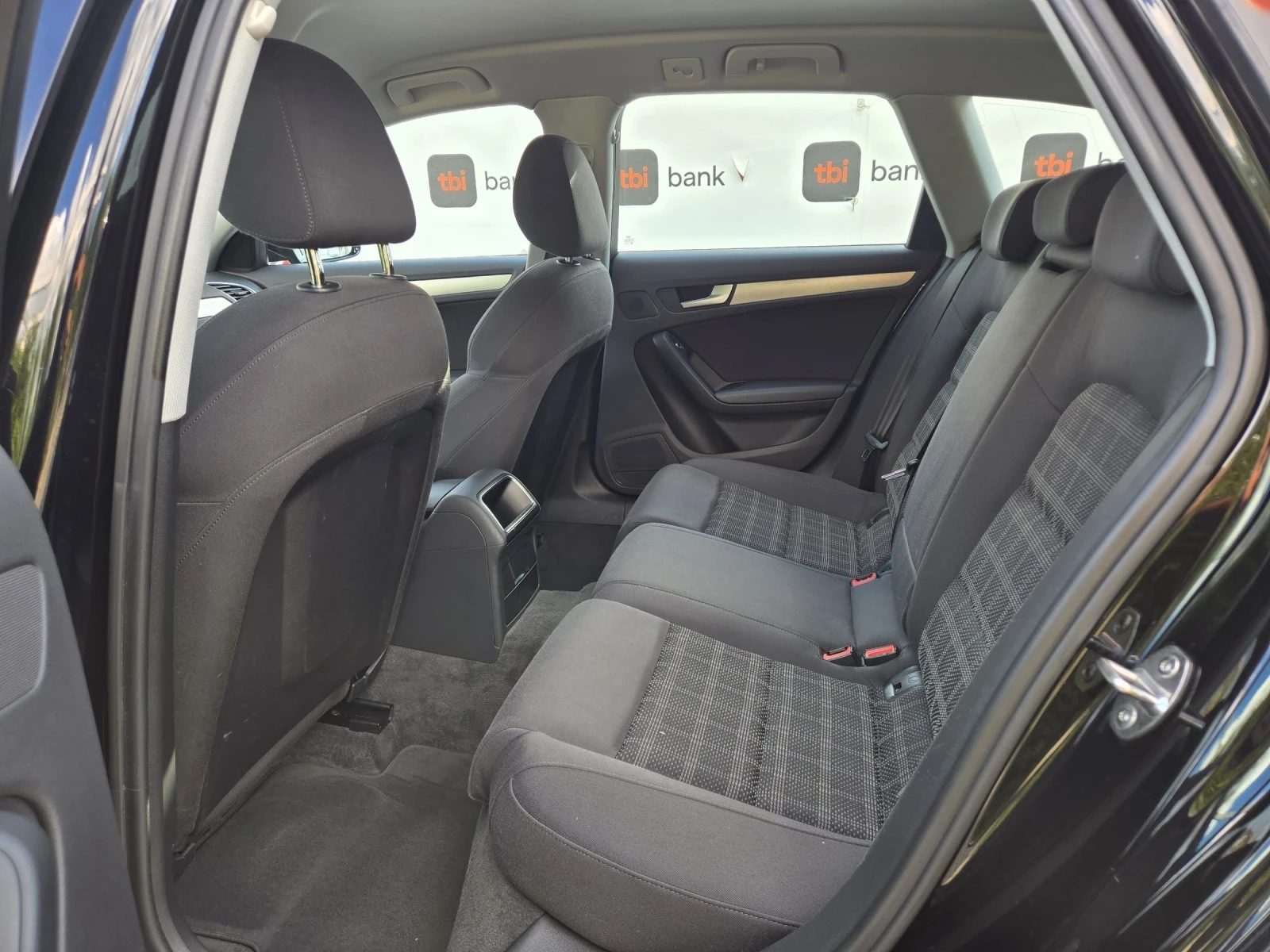 Audi A4 2.0TDI-177��= �������= S-LINE= FACE= NAVI= LED | Mobile.bg � ����������� 9