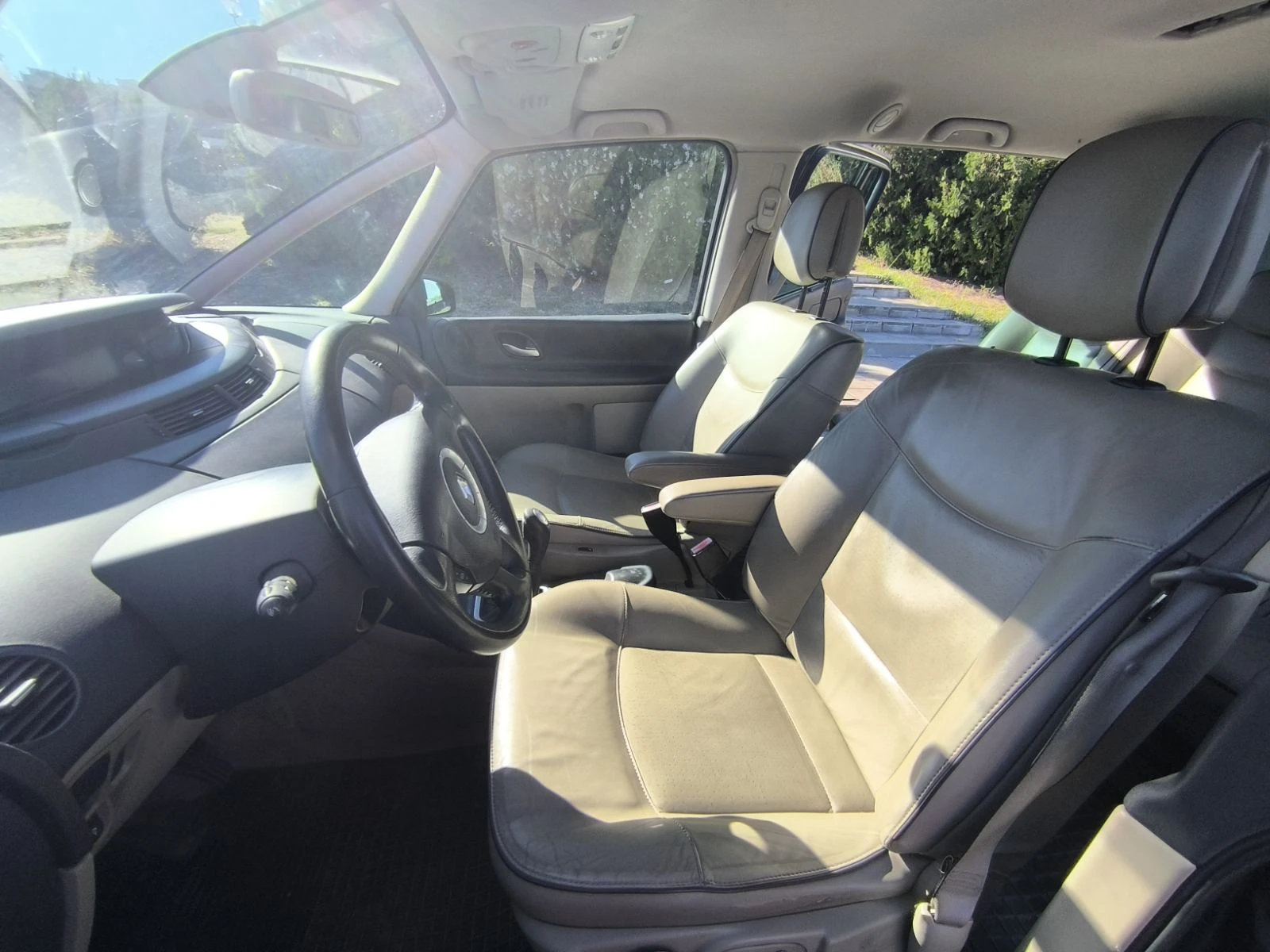 Renault Espace IV, снимка 5 - Автомобили и джипове - 56682375