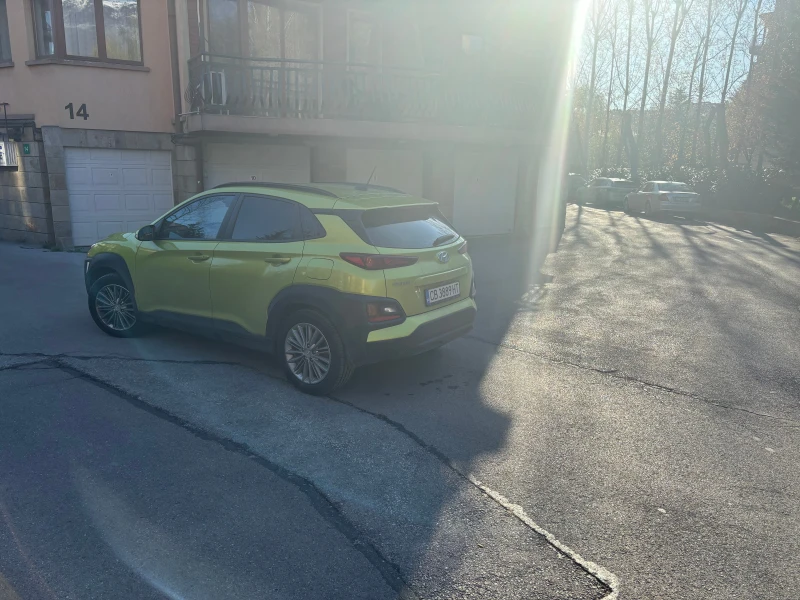 Hyundai Kona закупен чисто нов от Хюндай-България, снимка 3 - Автомобили и джипове - 51794358