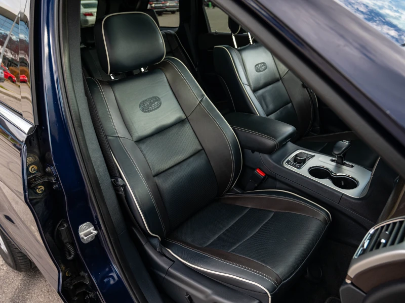 Jeep Grand cherokee 3.6 Overland, снимка 11 - Автомобили и джипове - 52597974