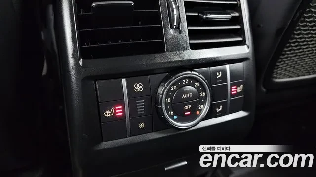 Mercedes-Benz GLE 350 4MATIC, снимка 13 - Автомобили и джипове - 53966066