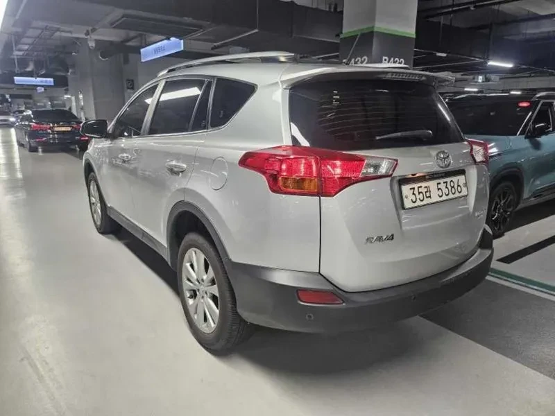 Toyota Rav4 2.5 4Wd, снимка 6 - Автомобили и джипове - 55796184