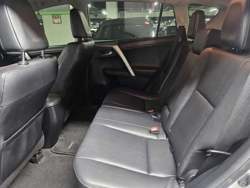Toyota Rav4 2.5 4Wd, снимка 12 - Автомобили и джипове - 55796184