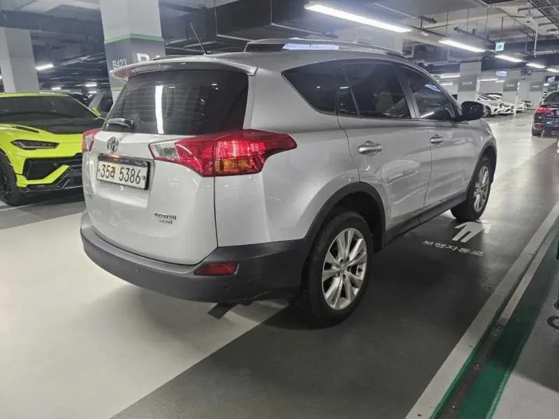 Toyota Rav4 2.5 4Wd, снимка 4 - Автомобили и джипове - 55796184