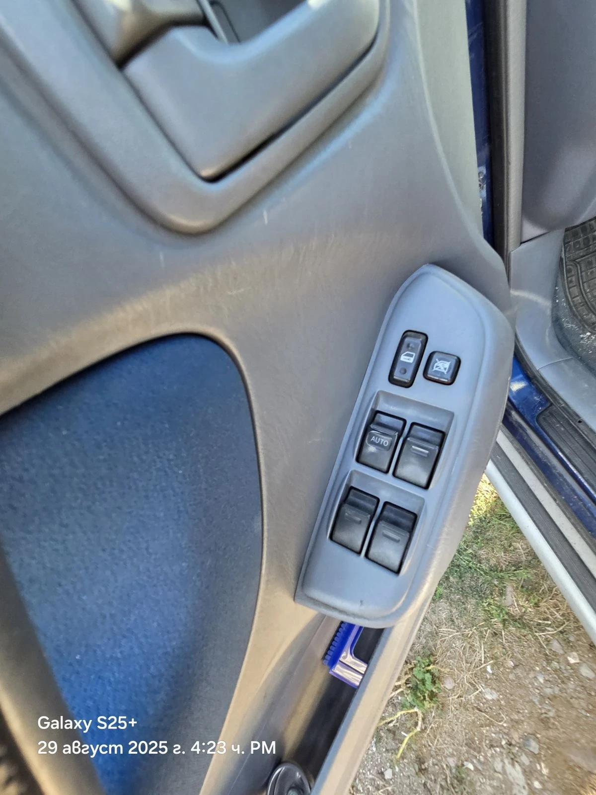Toyota Rav4 2.0i - изображение 10