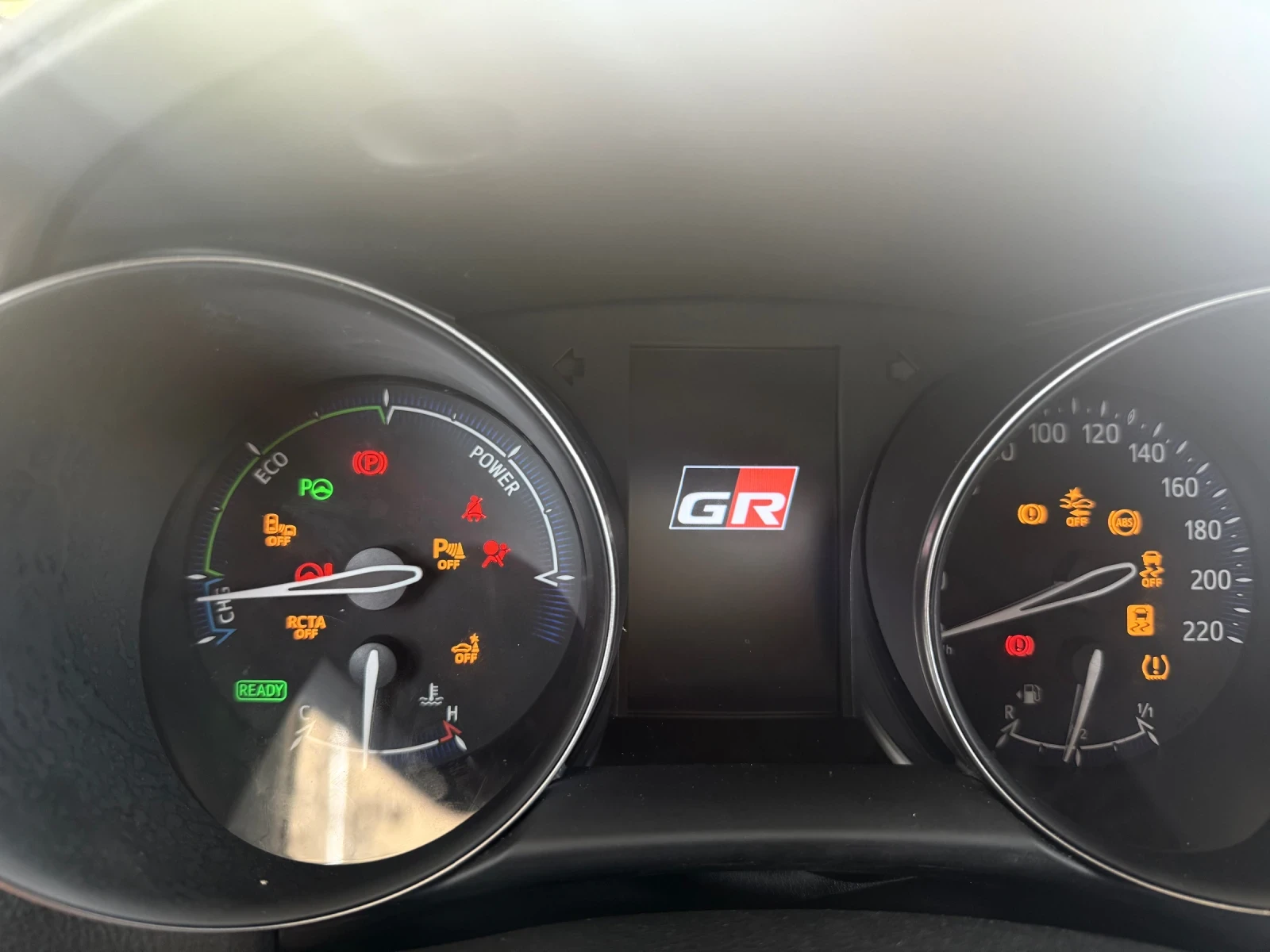 Toyota C-HR GR Sport 2.0 Hibrid, 33000км, ГАРАНЦИОНЕН - изображение 9