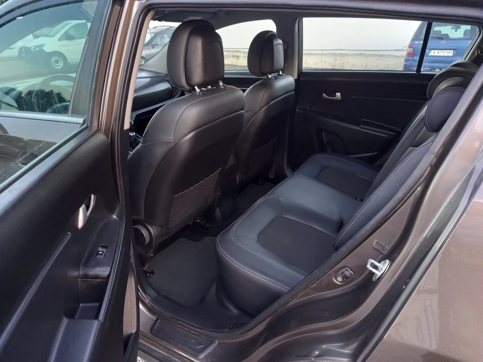 Kia Sportage 2.0CRDI 4X4 | Mobile.bg — изображение 11