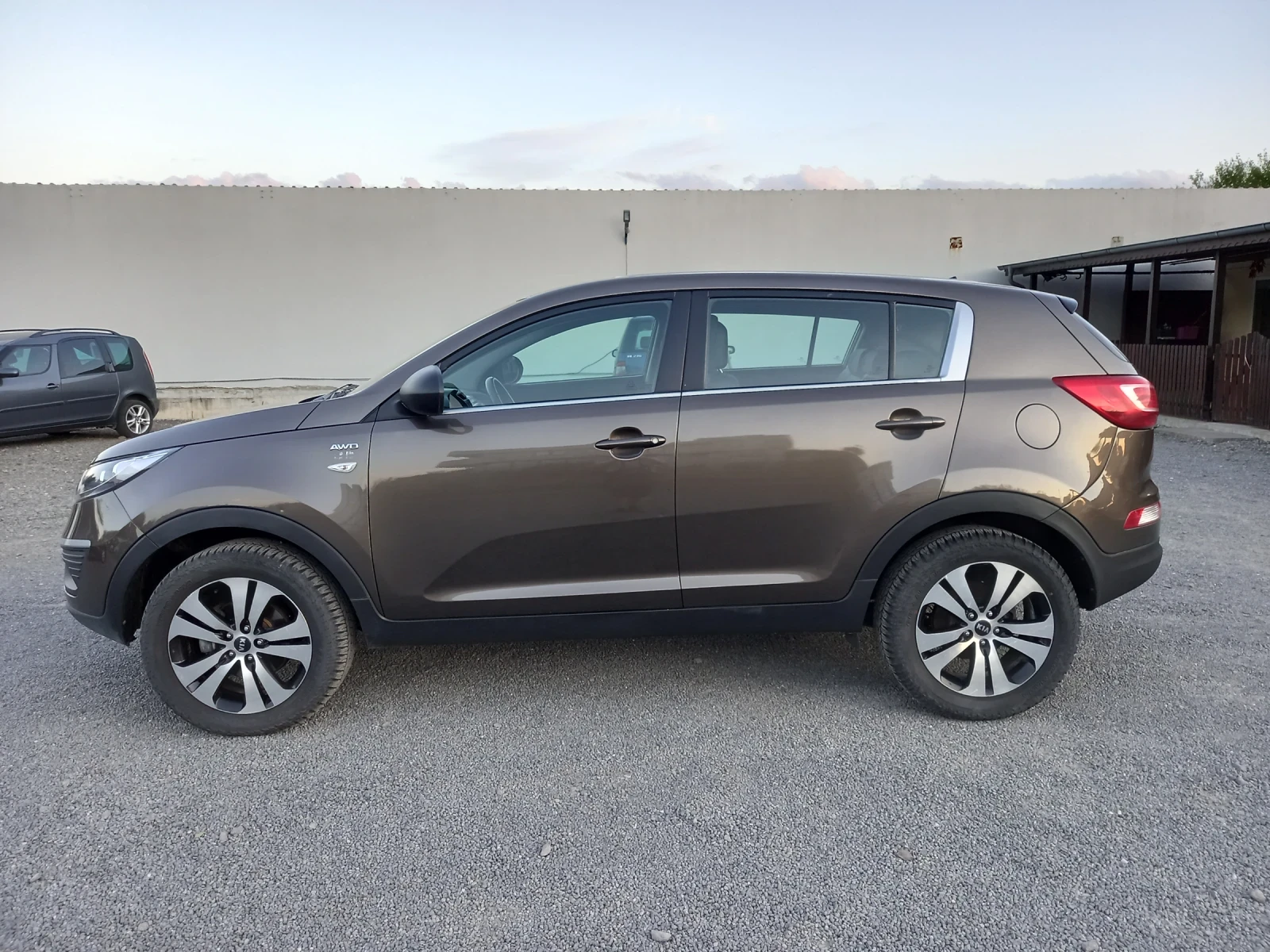 Kia Sportage 2.0CRDI 4X4 - изображение 7