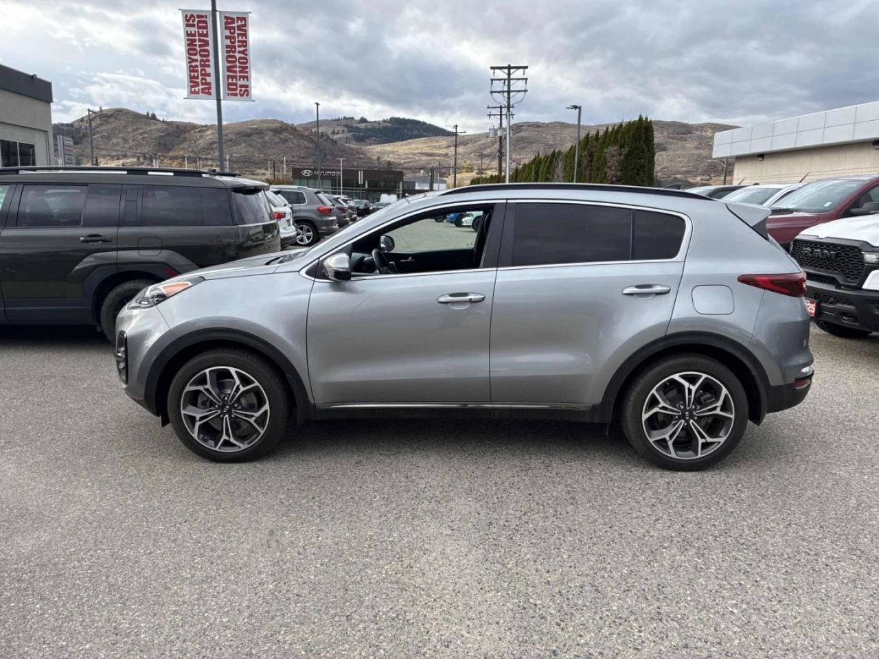 Kia Sportage SX* 4x4* Камера* Пано* Обдух* Подгрев - изображение 3