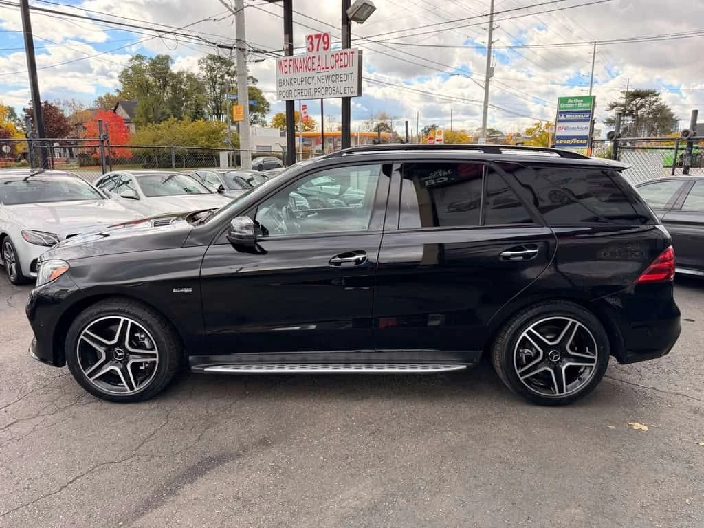 Mercedes-Benz GLE * AMG 43, 4MATIC, Pano, Navi, Leather, Adaptive C  - изображение 4